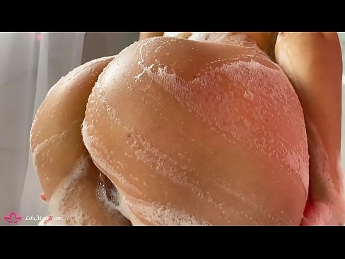 ❤️ Brunette Akuseweretsa maliseche ndi Vibrator mpaka Intense Orgasm mu Shower Zolaula zapamwamba pa ny.hentai-for.ru ﹏